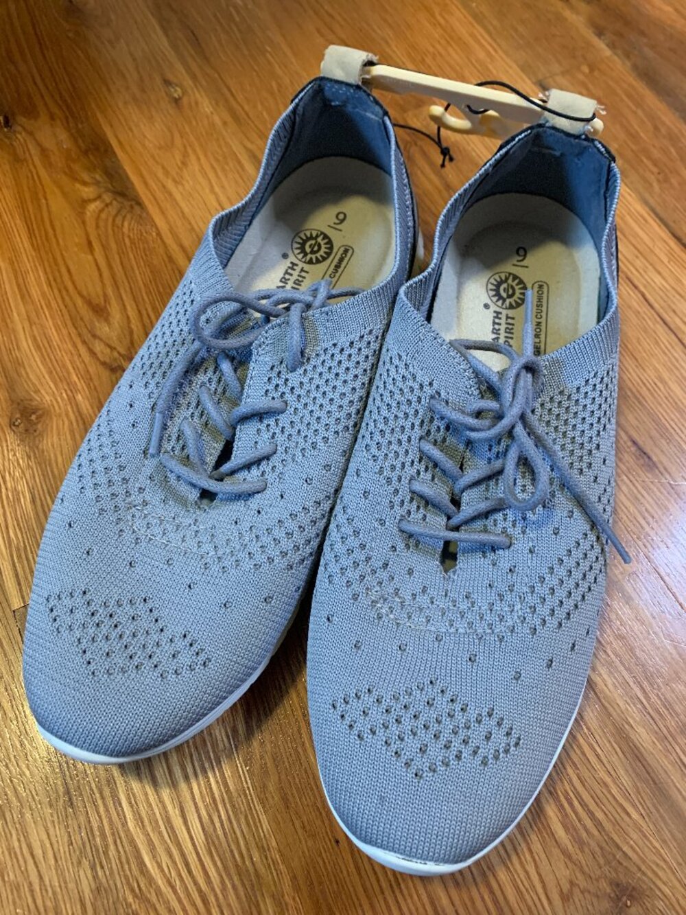 New Earth Spirit Women's Size 9 Gray Casual Shoes